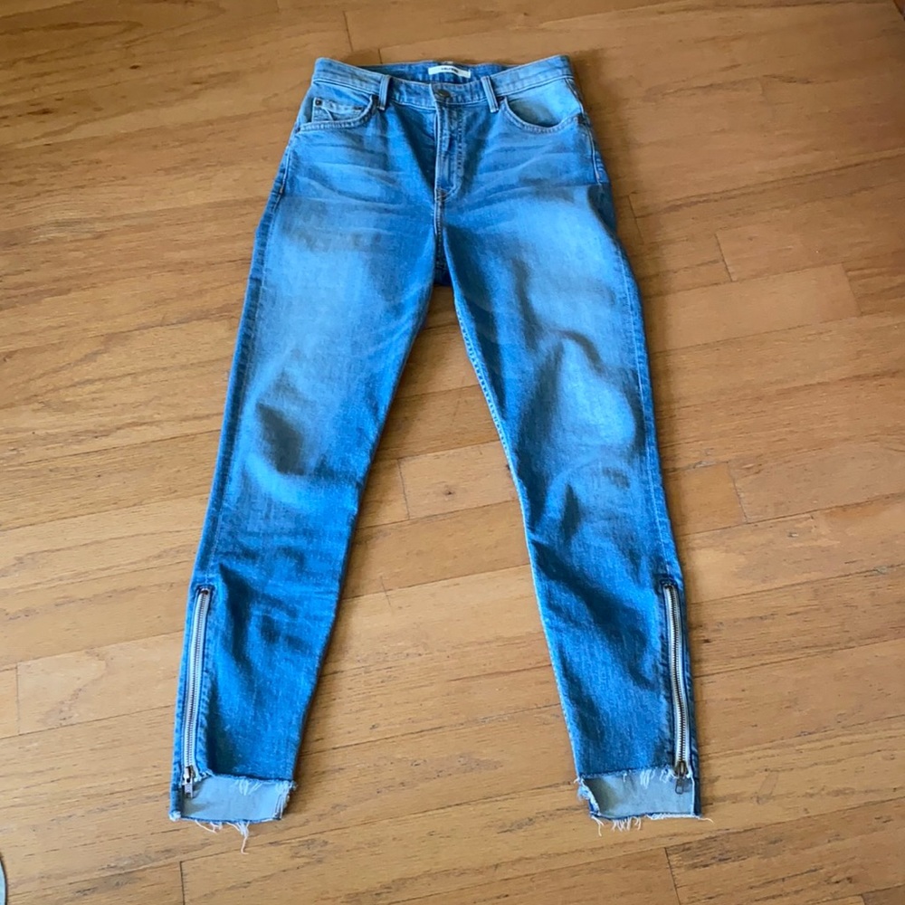 Girlfriend Kendall jeans with zip at ankle💜💃